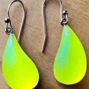 Alexis Bittar | Lucite Dewdrop Earring (Neon Yellow)